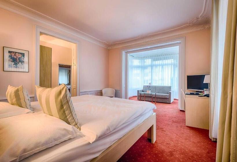 家庭间, Villa Toscane