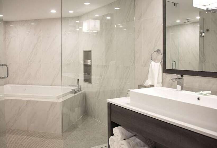 デラックススイート, White Oaks Conference & Resort Spa