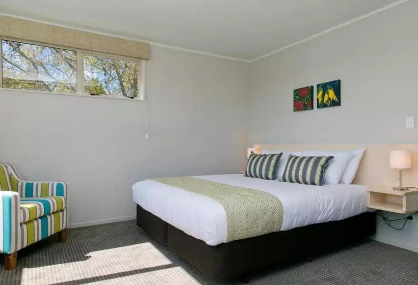 2 Bedrooms Apartment Lake View, Anchorage Resort Taupo Nz