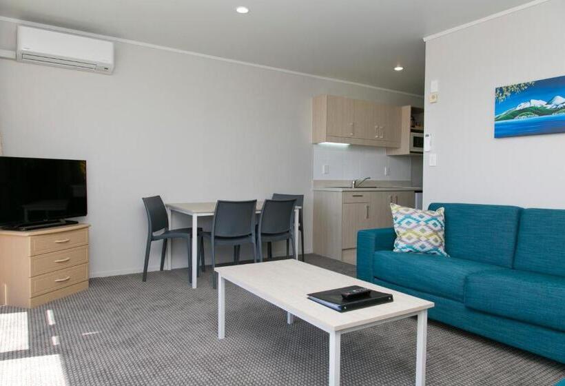 شقة غرفة واحدة مطلة على حمام السباحة, Anchorage Resort Taupo Nz