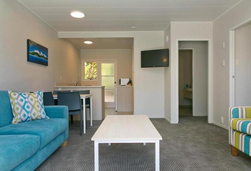 شقة غرفتين نوم مطلة على حمام السباحة, Anchorage Resort Taupo Nz
