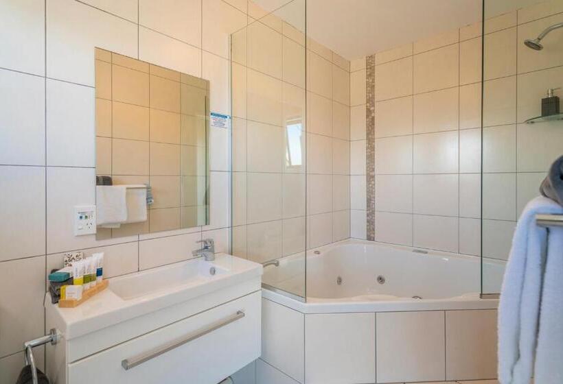 바다 전망 이그제큐티브 스위트, The Oceanside Motel