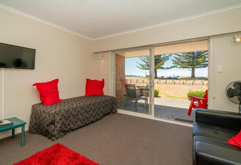 바다 전망 스위트, The Oceanside Motel