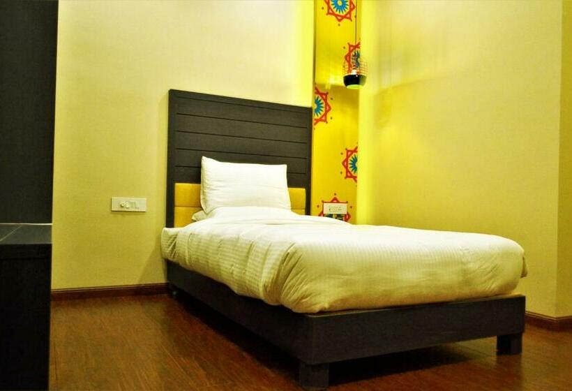 חדר סטנדרט יחיד, Asansol International