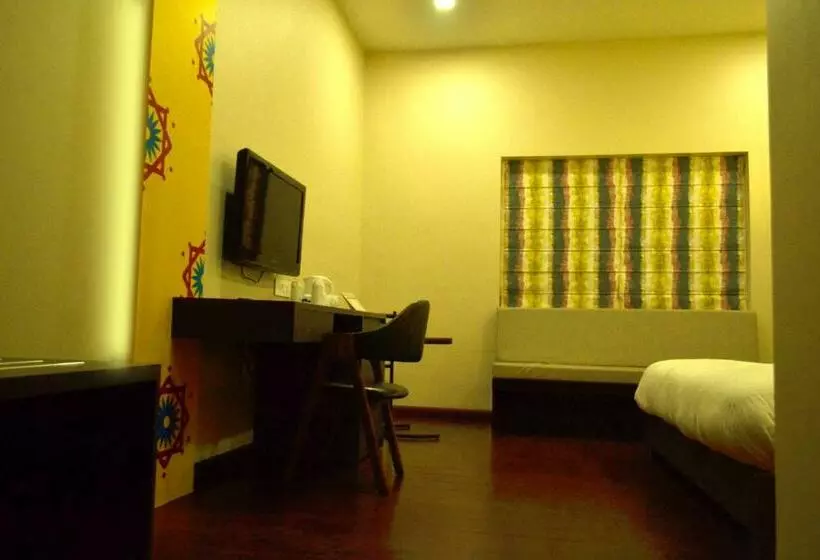 スタンダードルーム, Asansol International