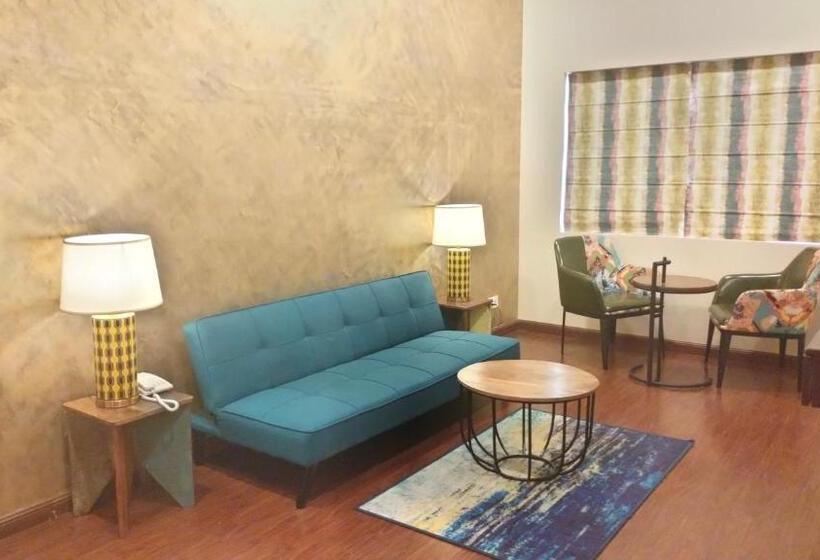 غرفة سوبيريور سرير كينج, Asansol International