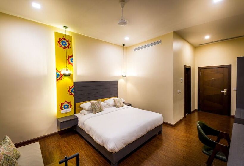 Номер Deluxe, Asansol International