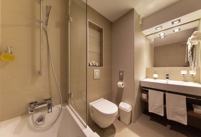 标准间带江景, Boutique Hotel Victoria Budapest