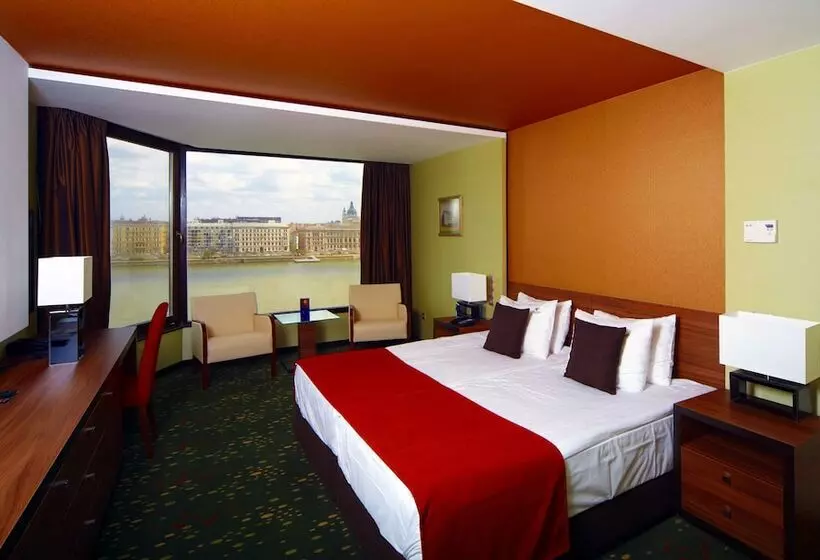 リバービュースタンダードルーム, Boutique Hotel Victoria Budapest