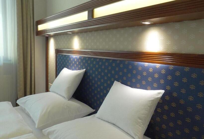 Семейный Номер, Centrum