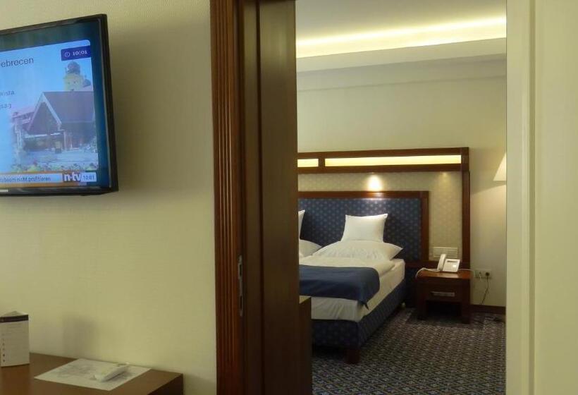 Семейный Номер, Centrum