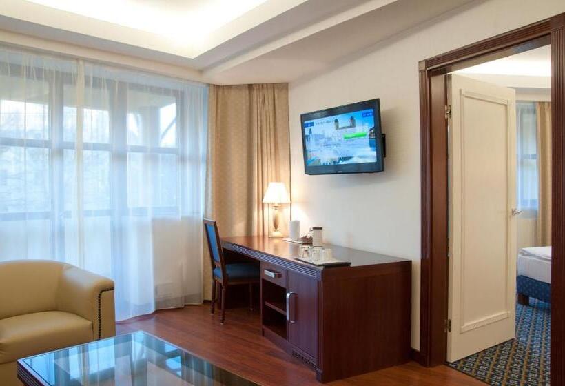 Президентский Люкс, Centrum