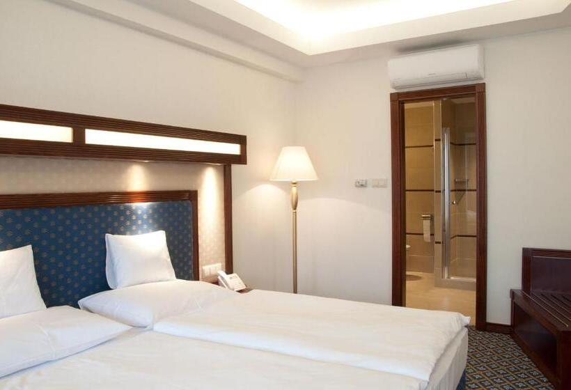 Президентский Люкс, Centrum