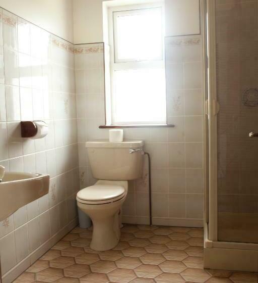 Номер Стандарт, Grovemount House