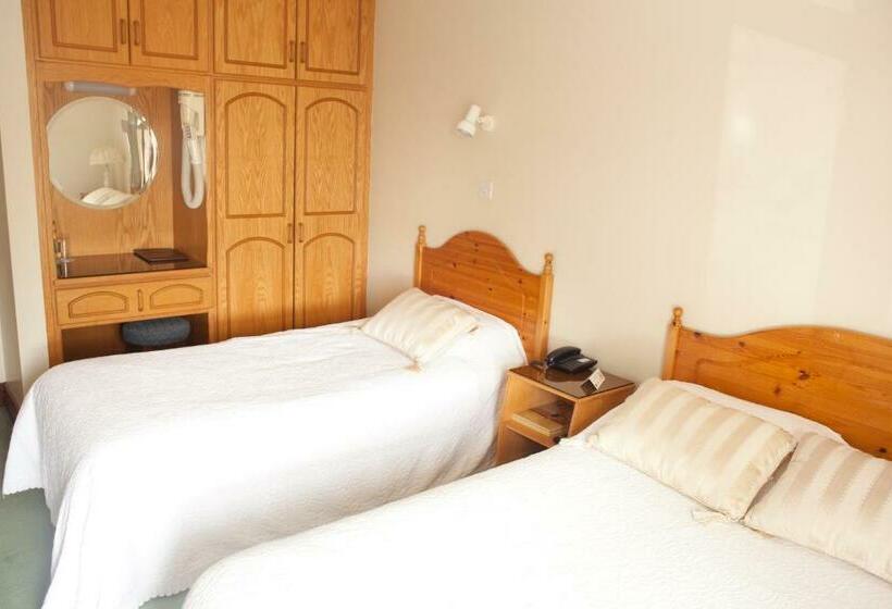 Номер Стандарт Трехместный, Grovemount House