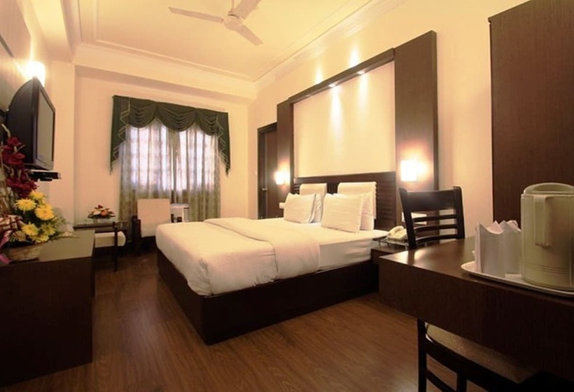 חדר סופריור, Shiva Residency