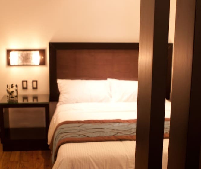 اتاق لوکس, Century