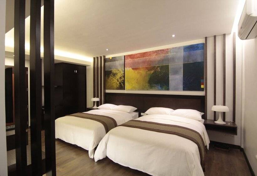 اتاق پرمیوم, Century