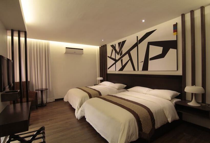 اتاق پرمیوم, Century