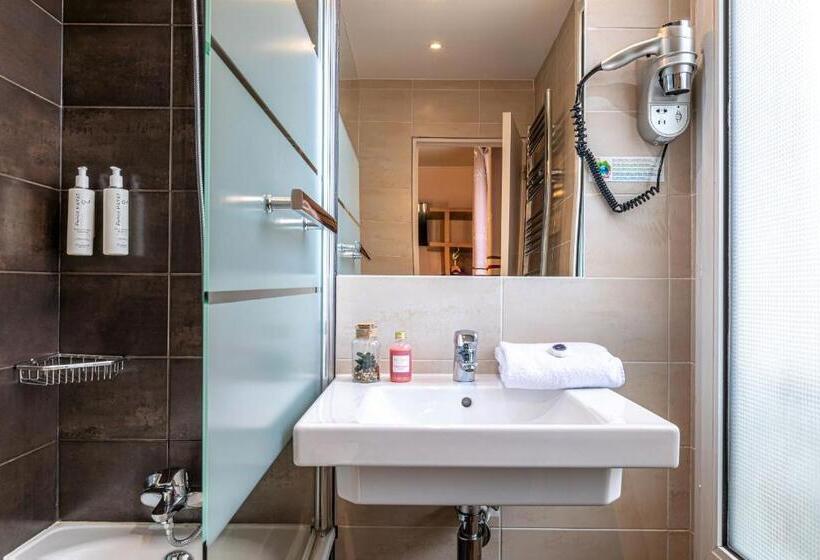 コンフォートルーム, Ariane Montparnasse By Patrick Hayat