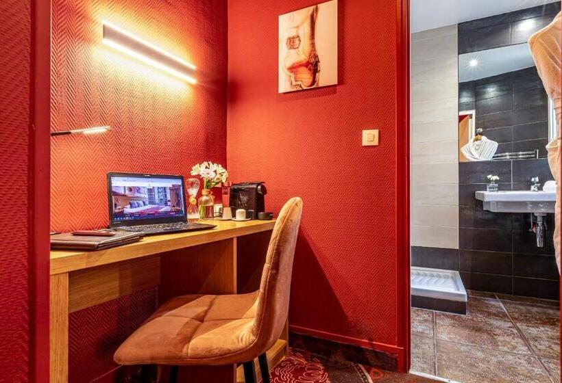 コンフォートルーム, Ariane Montparnasse By Patrick Hayat