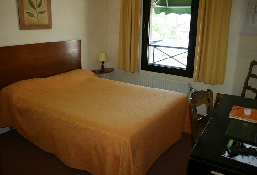 غرفة قياسية ثلاثية, Auberge La Fontaine