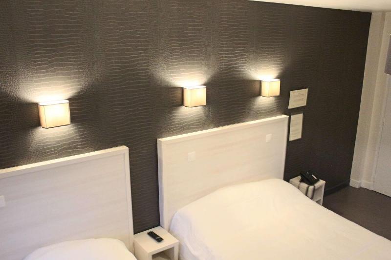 غرفة قياسية رباعية, Auberge La Fontaine