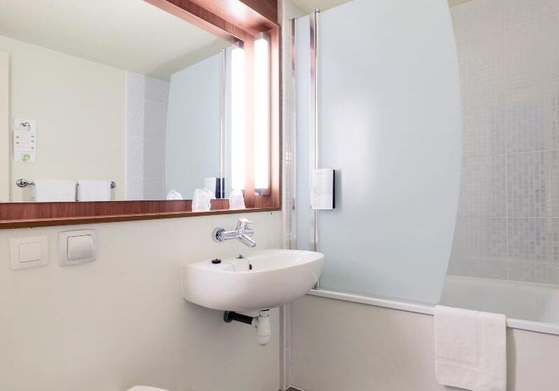 غرفة قياسية, Campanile Hendaye