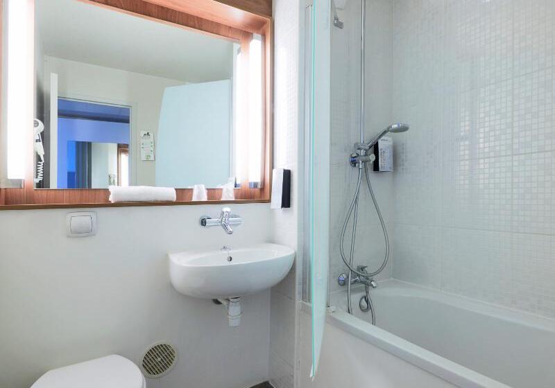 غرفة قياسية, Campanile Hendaye