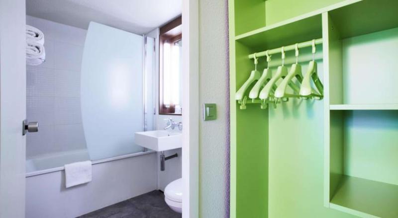 스탠다드 룸, Campanile Villennes Sur Seine   Poissy   Hôtel Rénové En 2024