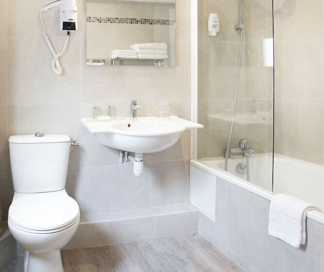 سوییت دوبلکس, De La Motte Picquet