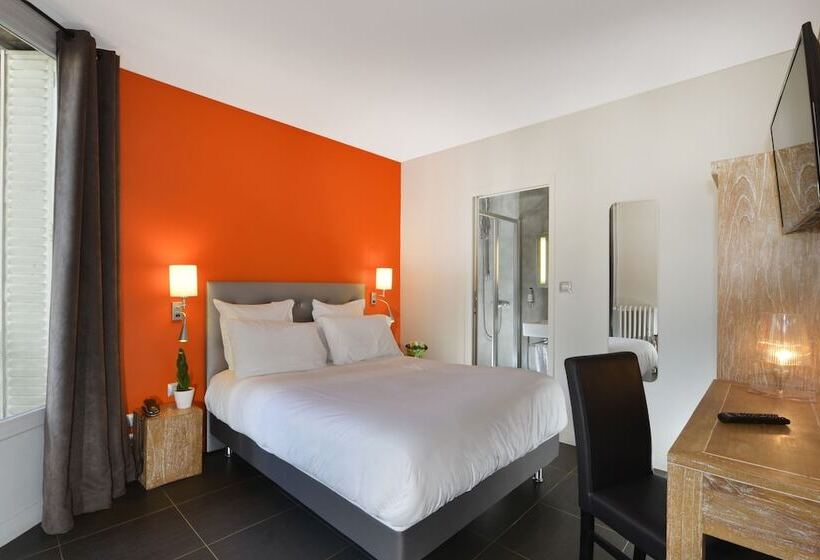 스탠다드 룸, Douglas