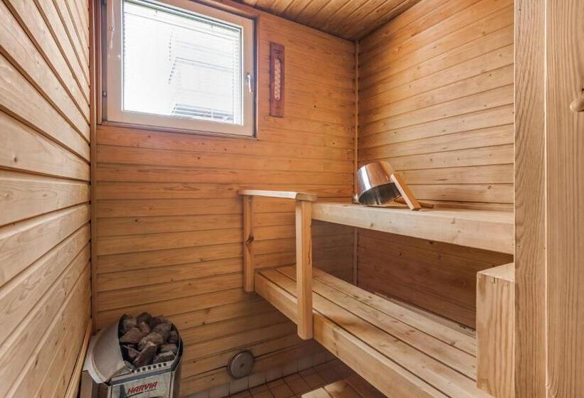 带城市景观的高级房间, Hiisi Hotel Lohja