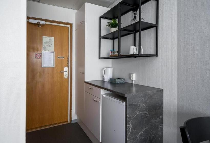 标准三人间, Hiisi Hotel Lohja