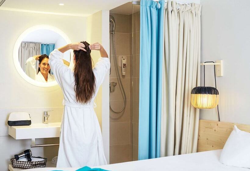 Номер Классика Двуспальная Кровать, Ibis Thalassa Hyeres Plage