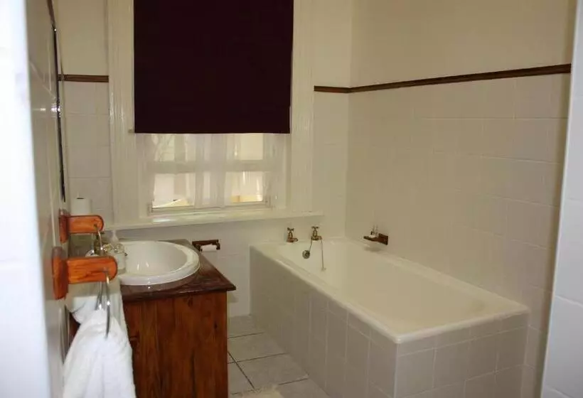 スイート, Karoopark Guest House
