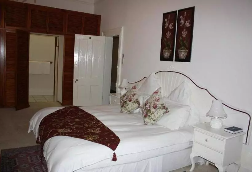 スイート, Karoopark Guest House
