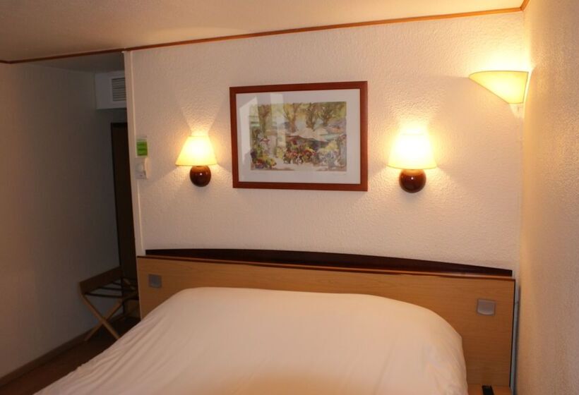Номер Стандарт Двуспальная Кровать, Kyriad Direct Lyon Sud  Chasse Sur Rhône