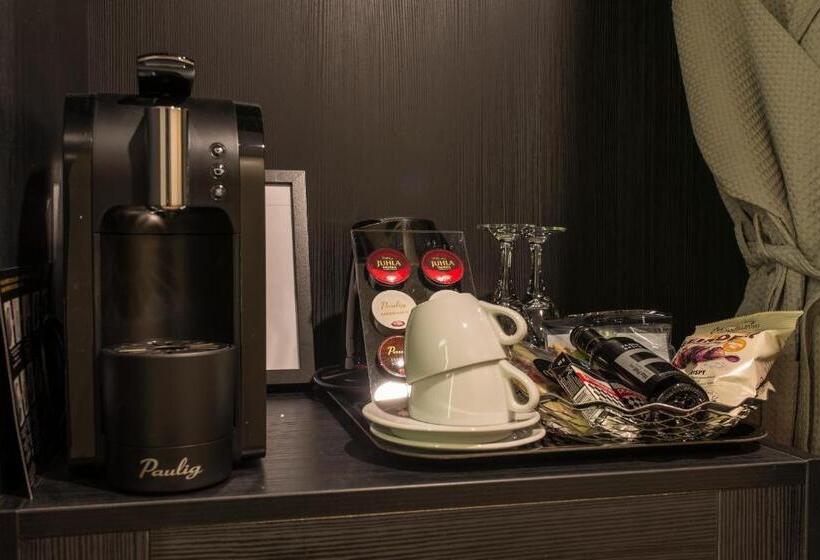 キングサイズベッドのデラックスルーム, Lapland Hotels Tampere