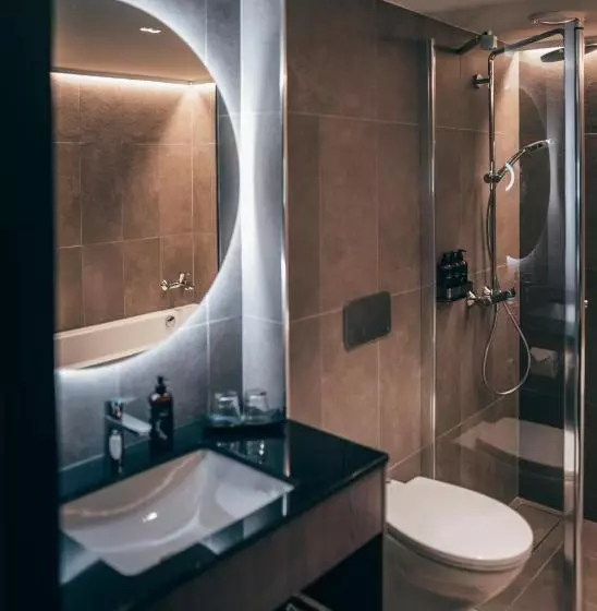 キングサイズベッドのデラックスルーム, Lapland Hotels Tampere