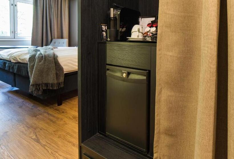 キングサイズベッドのデラックスルーム, Lapland Hotels Tampere