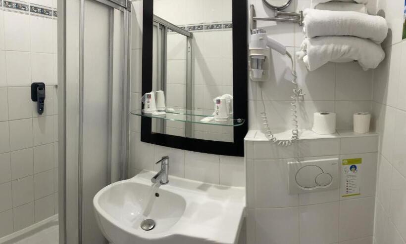 スタンダードシングルルーム, Hipotel Lilas Gambetta