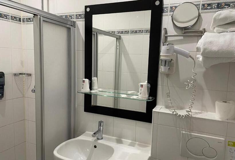 スタンダードシングルルーム, Hipotel Lilas Gambetta