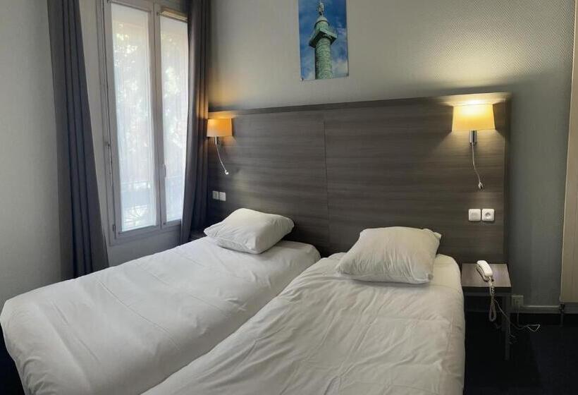 スタンダードルーム, Hipotel Lilas Gambetta