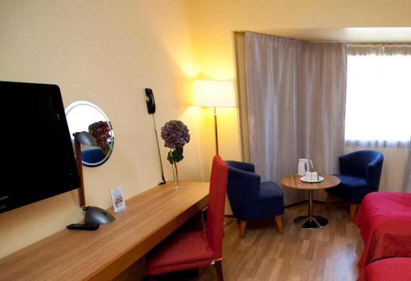 חדר סטנדרט, Savoy