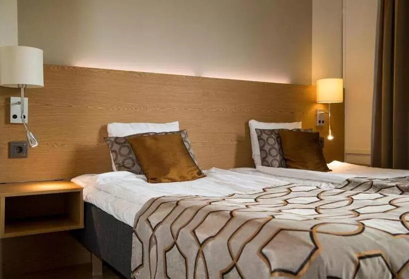اتاق سوپریور, Savoy