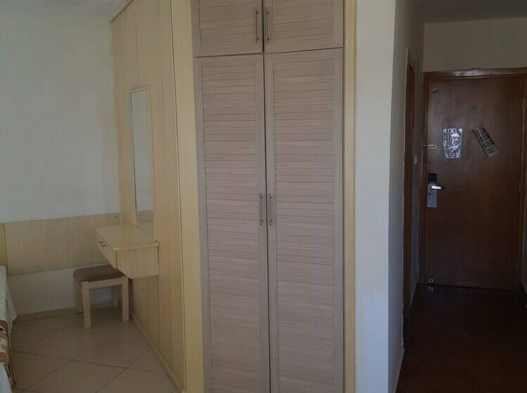 스탠다드 룸, Malhun Hotel