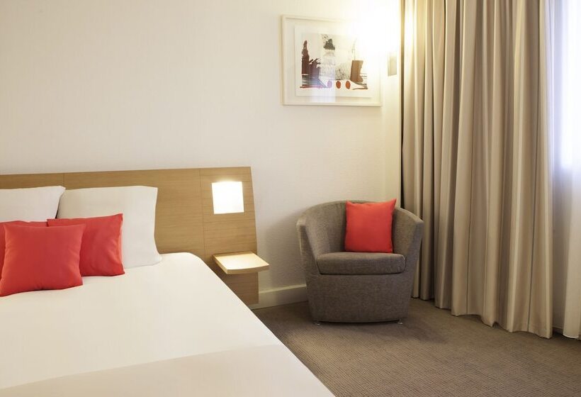 Классический Номер, Novotel Paris Pont De Sevres