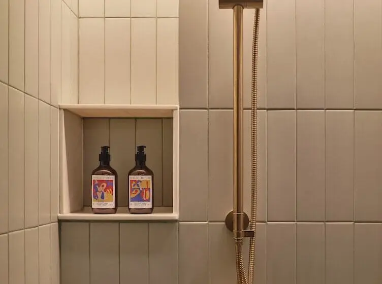 اتاق استاندارد, Public House Bangkok, a Member of Design Hotels