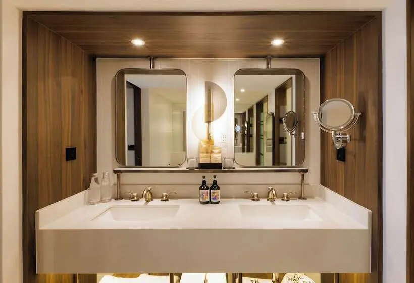 سوییت اجرایی, Public House Bangkok, a Member of Design Hotels